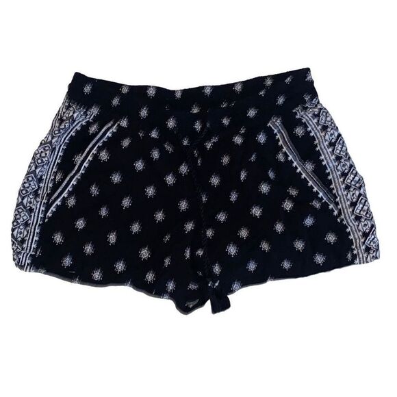 Ladies Old Navy Shorts - Picture 1 of 7